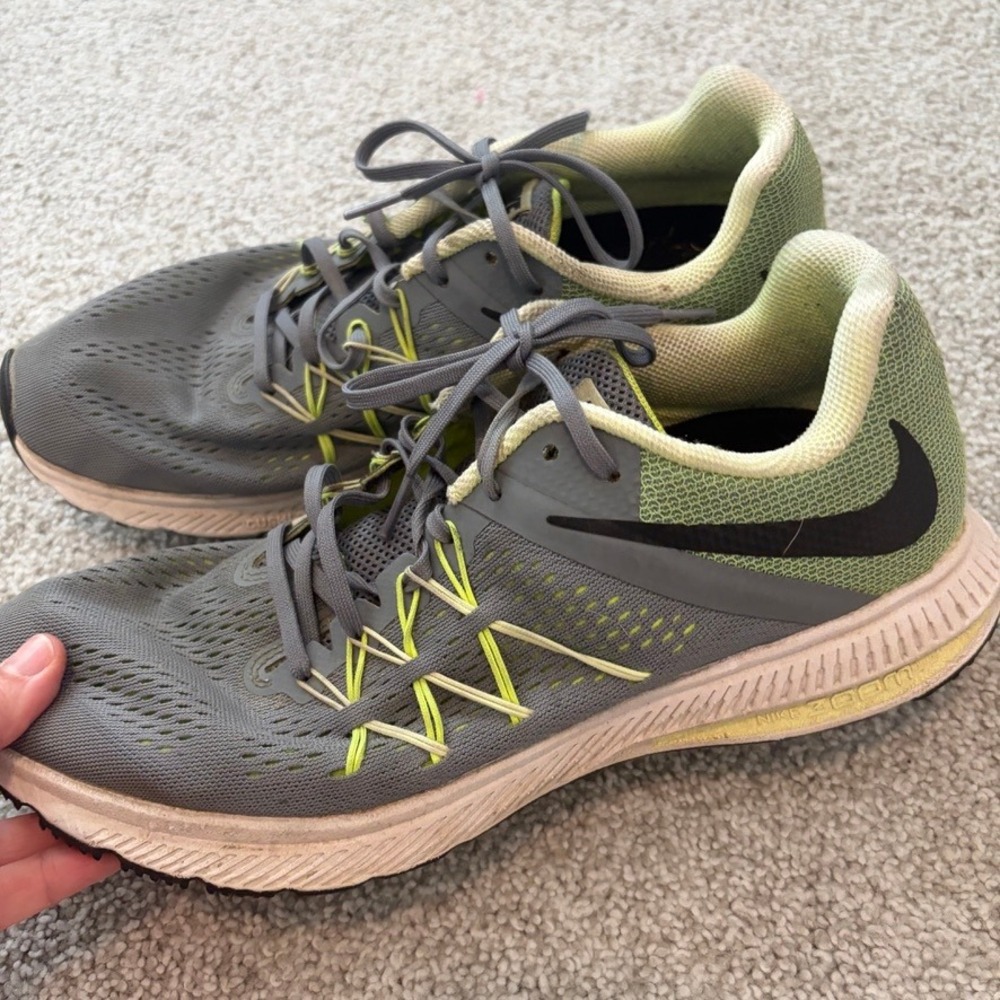 Nike Zoom Winflo 3 Mens Running Shoes Dark Grey Volt 831561-004 Size 10.5 - Picture 9 of 12